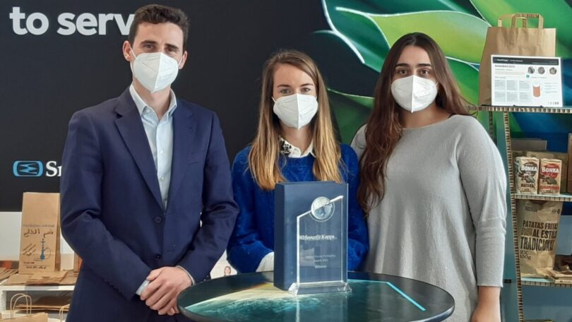 A BanaBag triunfou nos Better Planet Packaging Awards da Smurfit Kappa, prémio que pretende galardoar a embalagem mais inovadora da Europa.