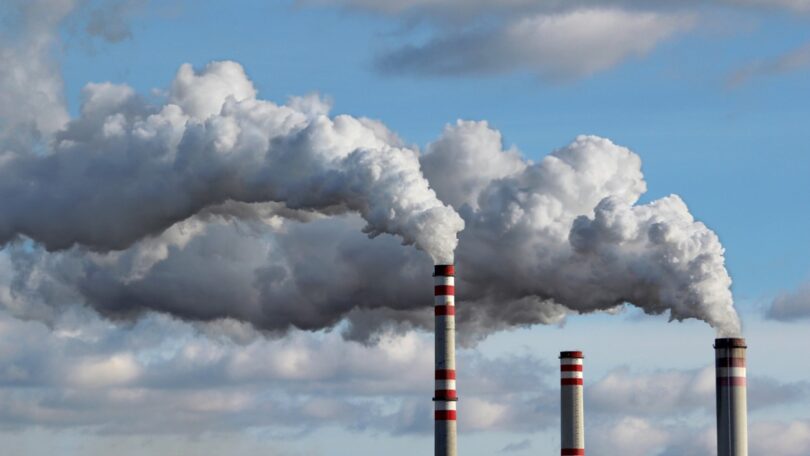 O custo das licenças de carbono na Europa ultrapassou os 50 euros por tonelada pela primeira vez, num ano em que já disparou mais de 50%.