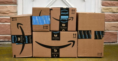 A Amazon afirmou ter conseguido reduzir, desde 2015, 33% das embalagens envolvidas nos envios através das suas plataformas.