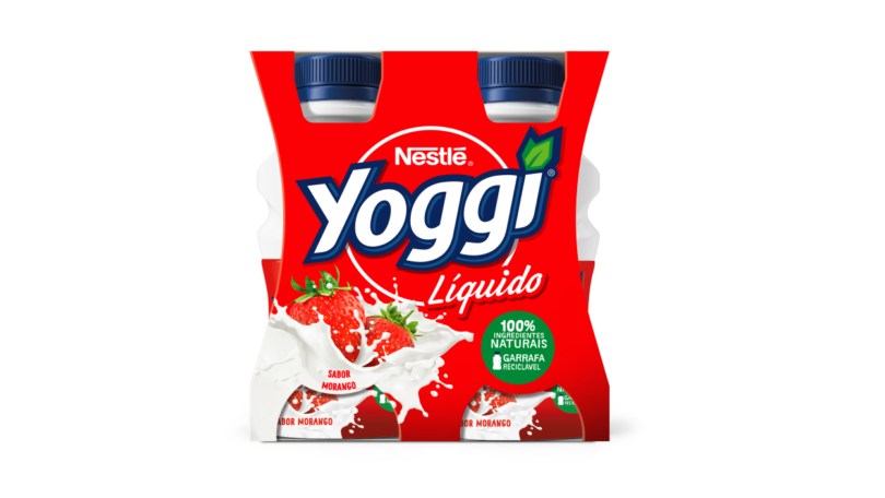 A Yoggi desenvolveu uma nova garrafa reciclável, que por ser mais pequena permite uma redução de 28 toneladas no consumo de plástico.
