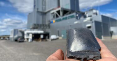 A fabricante sueca de aço SSAB tornou realidade a existência de aço sem a utilização de combustíveis fósseis, nomeadamente sem carvão.