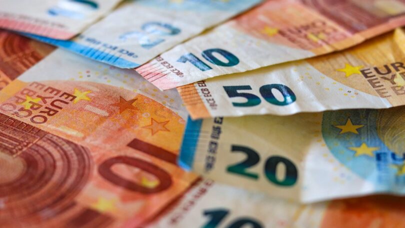 Até setembro, 10,8 mil milhões de euros em receita extra foram arrecadados pelos estados-membros da UE, no âmbito do comércio de emissões.