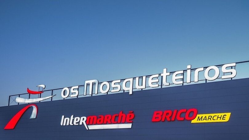 As insígnias Intermarché, Bricomarché e Roady, pertencentes ao Grupo os Mosqueteiros, evitaram a emissão para a atmosfera de 1 112 428 tCO2e.