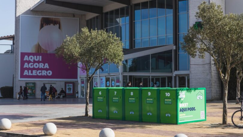A Nhood Portugal reforçou o eixo de mobilidade suave no Centro Comercial Alegro Montijo, com os primeiros cacifos para bicicletas – BikePod.