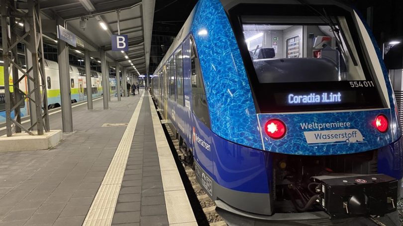 Comboio a hidrogénio viaja mais de mil quilómetros sem reabastecer