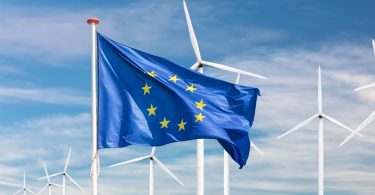 Parlamento Europeu aprova reforço da meta de energia renovável para 45% até 2030