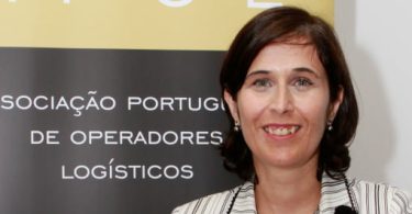 Carla Fernandes reeleita presidente da APOL