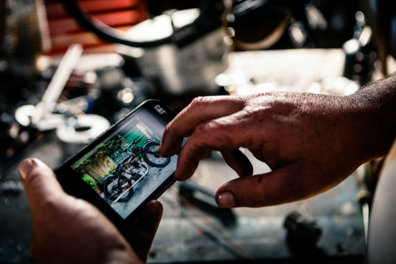 CAT lança linha de smartphones em Portugal