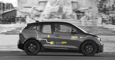 Carros elétricos da Hertz chegam ao Centro Comercial Colombo