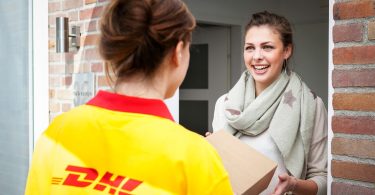 DHL Parcel lança serviço de entregas para e-commerce