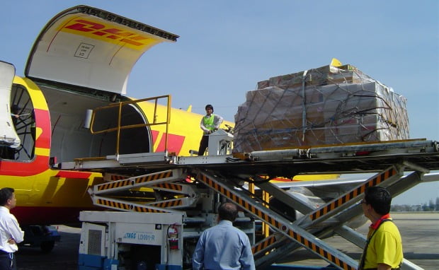 DHL envia equipa de ajuda para o Nepal