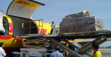 Equipa de Resposta a Catástrofes da DHL vai continuar no Nepal