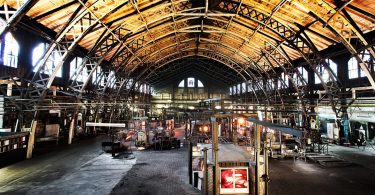 Dachser transporta os novos mostradores de vidro do Big Ben