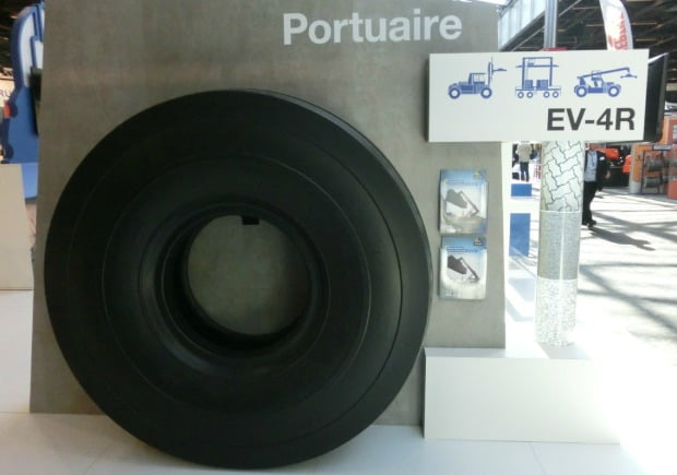 Goodyear lança novos pneus para uso portuário