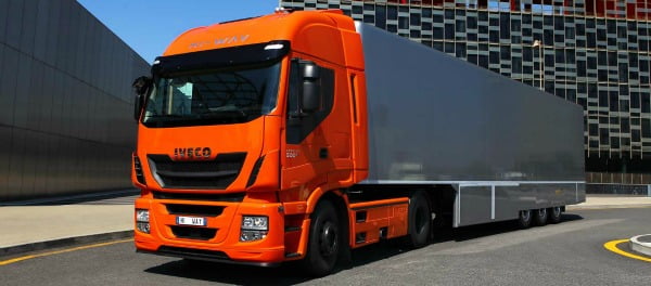 Iveco lança novo pesado Stralis Hi-Way