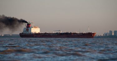 Limite máximo de 0,5% de enxofre para navios entra em vigor a nível mundial