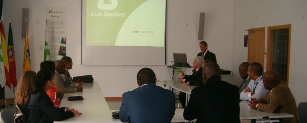 Luís Simões assina parceria com Banco de Desenvolvimento de Angola