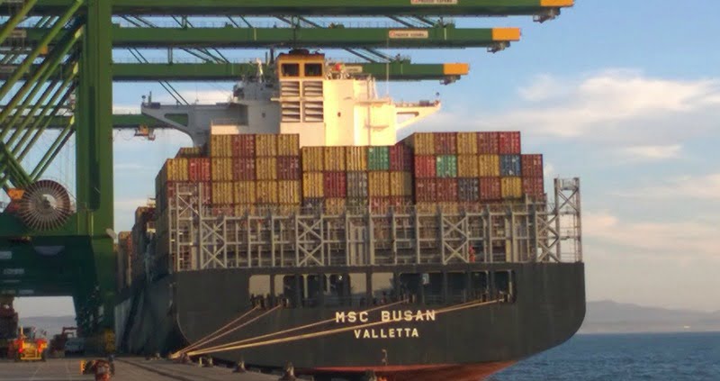 MSC Busan navio