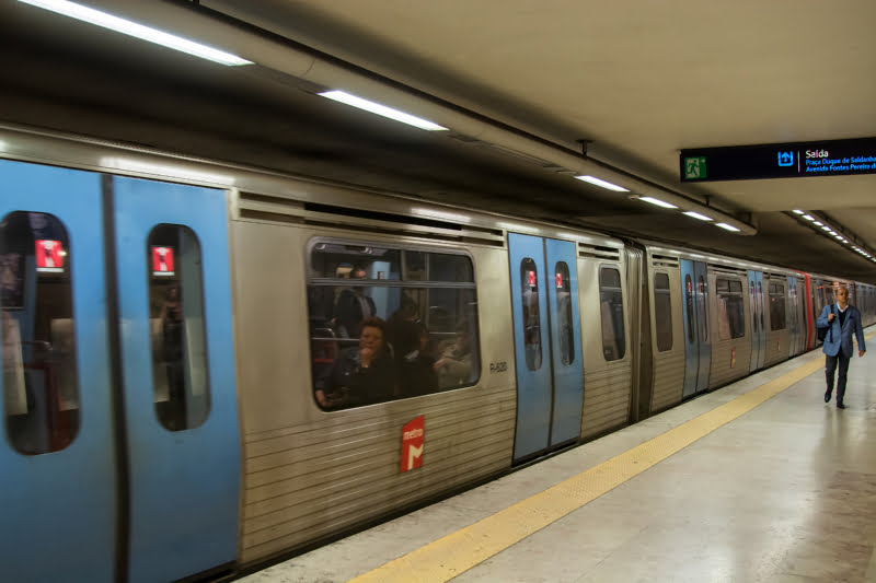 Metro de Lisboa abre dois postos de atendimento do cartão Navegante e dispõe aplicação de senhas eletrónicas