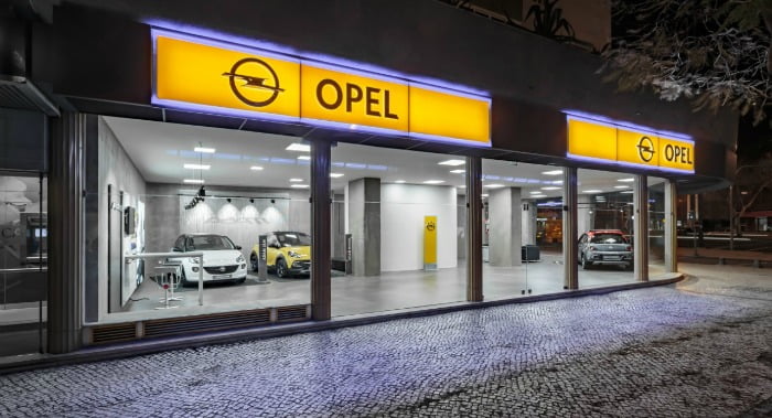 Opel flagship store Lisboa Distribuição Hoje