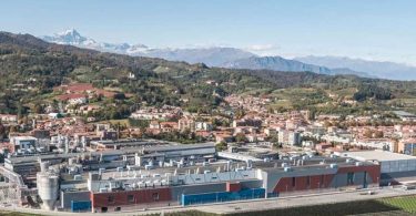 Smurfit Kappa adquiriu a Verzuolo por 360 milhões de euros, uma fábrica de papel de cartão reciclado com capacidade de 600 mil toneladas/ano.