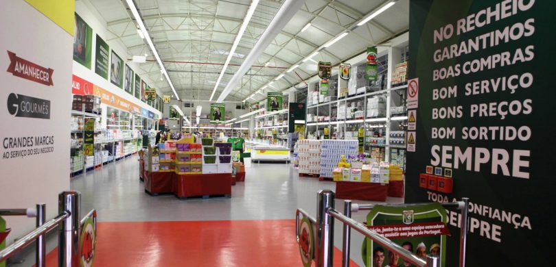 Recheio entrada de loja Distribuição Hoje