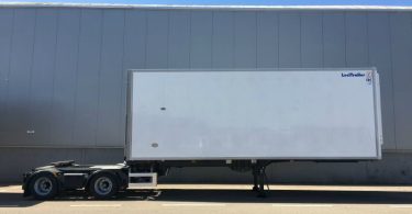 Reta lança semirreboque de dois eixos da Lecitrailer