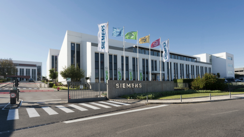 Siemens vai criar Centros para Aplicações Digitais para o setor industrial