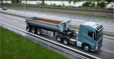 Volvo Trucks lança Elevação do Eixo Tandem