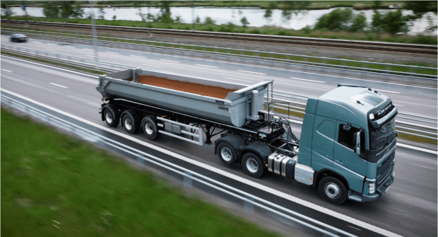 Volvo Trucks lança Elevação do Eixo Tandem