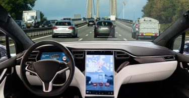 Passageiros demoram 90 segundos para confiar nos veículos autónomos