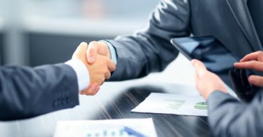 Percentagem de empresas nacionais que pagam no prazo dá sinais de melhoria