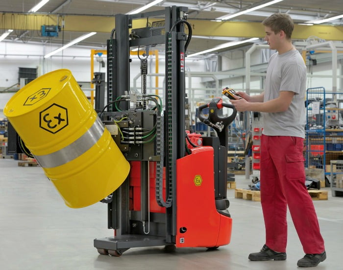 implementos de bidões para stackers Linde Material Handling