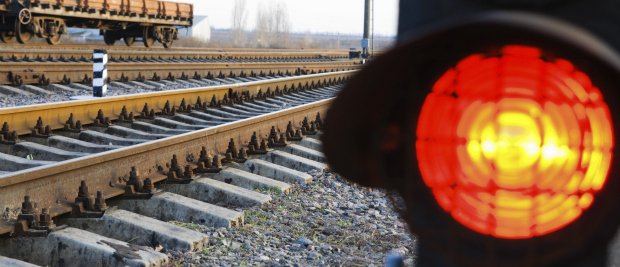 Setor dos transportes descarrila no debate do OE 2012