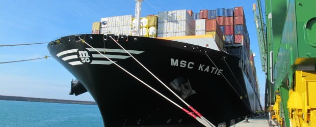 Porto de Sines recebe megacarrier