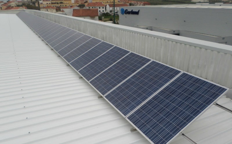 painéis fotovoltaicos Garland