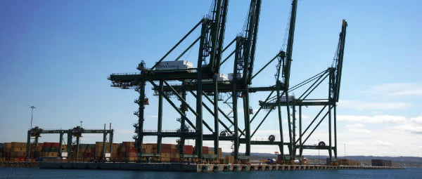 Passos Coelho quer ligação ferroviária Sines/Espanha em 2014