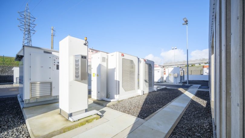 Sistema de bateria em rede isolada entra em operação nos Açores