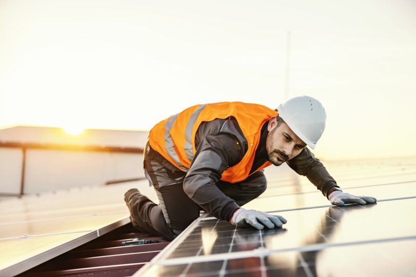 Trabalhos ‘verdes’ no setor energético estão a crescer, mas falta de competências cria preocupação 