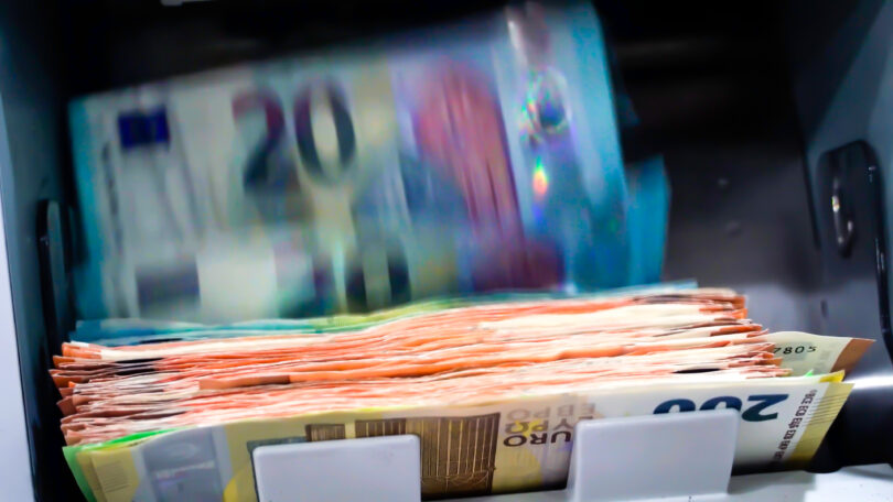 Descarbonização: Banco de Portugal quer usar algodão sustentável para produzir notas