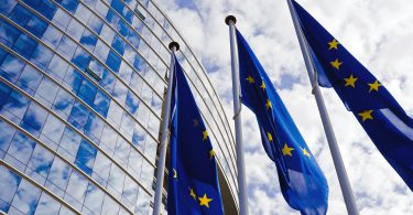 Empresas fora da UE podem adiar, por dois anos, relatórios de sustentabilidade