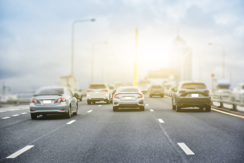 Europa: Emissões de CO2 dos automóveis descem em 2023