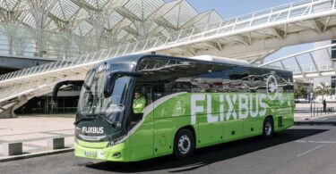 Conheça o primeiro autocarro de longa distância 100% elétrico a operar em Portugal