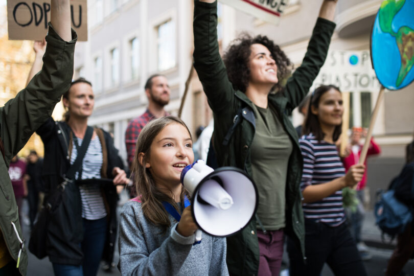 Jovens querem ser parte ativa na luta contra as alterações climáticas, concluiu estudo