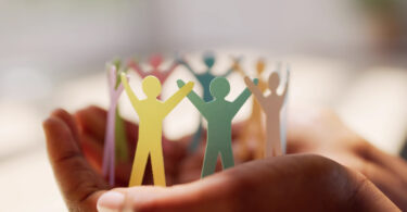 Diversidade e inclusão são prioridades para os jovens europeus, diz estudo