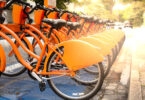 Partilha de bicicletas gera 305 milhões de euros em benefícios anuais na Europa