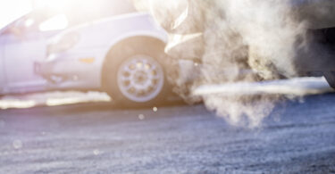 Tráfego rodoviário e queima de madeira são as maiores ameaças à qualidade do ar na Europa