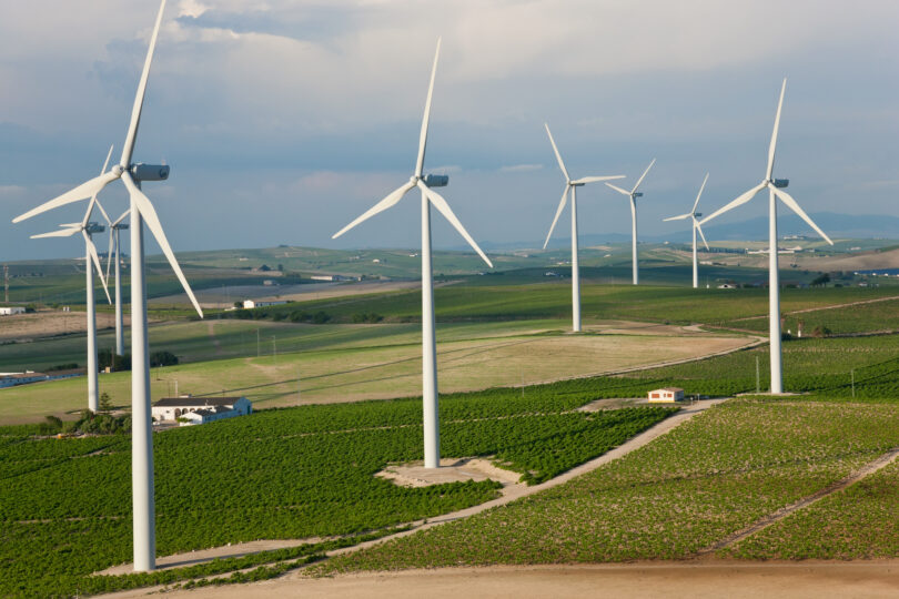 Projeto no Alentejo vai integrar energia eólica, solar e armazenamento