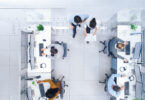 Salário e equilíbrio vida-trabalho lideram prioridades dos profissionais em Portugal