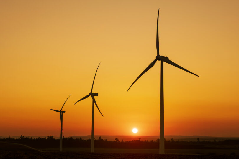 Governo transpõe diretiva europeia para acelerar renováveis e estabilizar preços da eletricidade